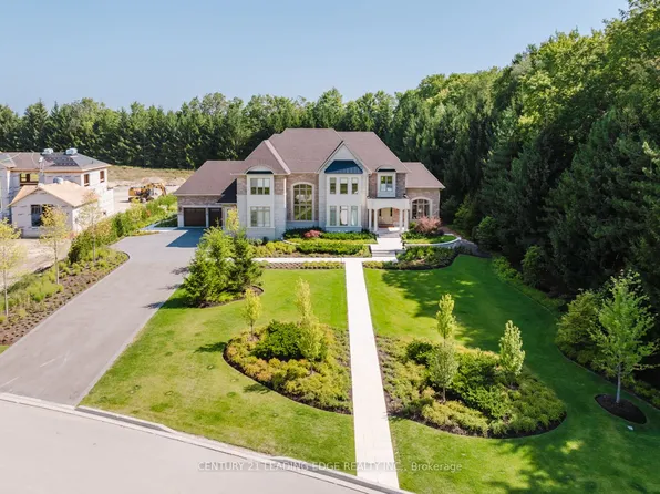 43 Newton Reed Cres, Uxbridge, ON L9P 0R3