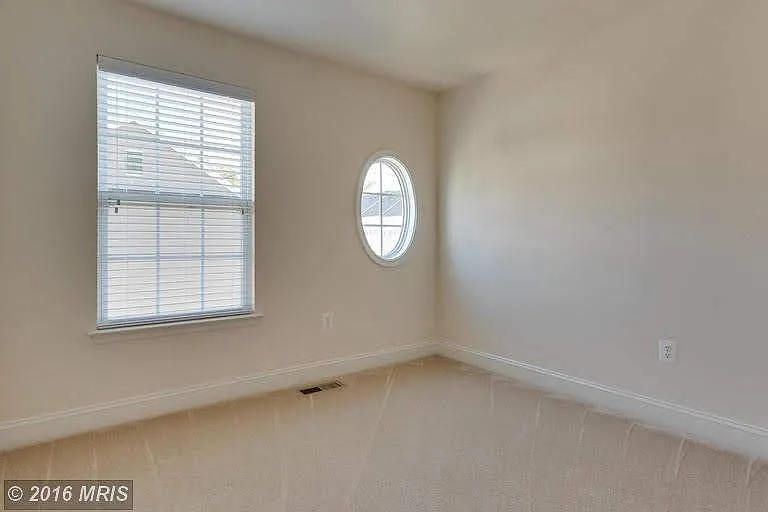 3rd Bedroom with portal window