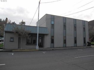 629 SE Main St, Roseburg, OR 97470