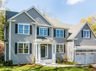 22 Dunedin Rd, Wellesley, MA 02481