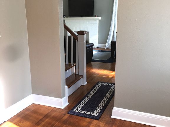 2nd image of 706 Forest Cir