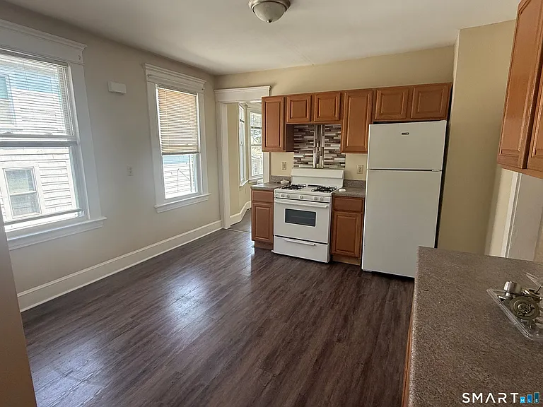49 Fairfield St #2 — Photo 13