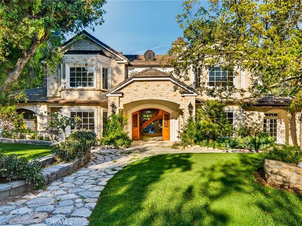 4609 Palos Verdes Dr N