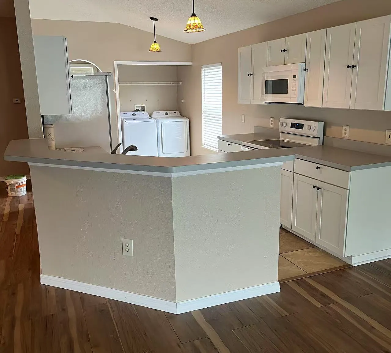 3 bed, 1521 sqft, $2,400 — Photo 3