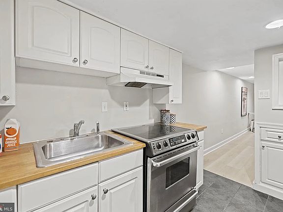 4th image of 115 R St NW APT Basement