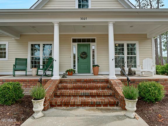 2nd image of 3027 Aston Lane