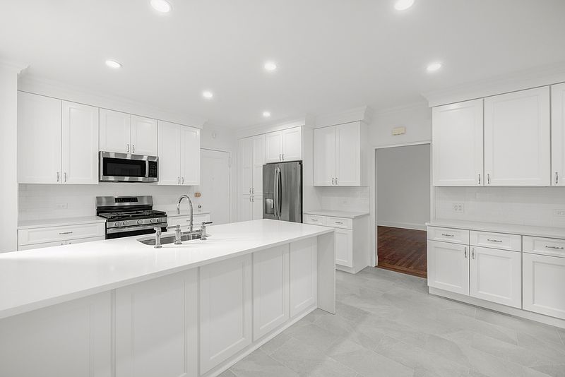 1st image of 544 E 86th St APT 3E