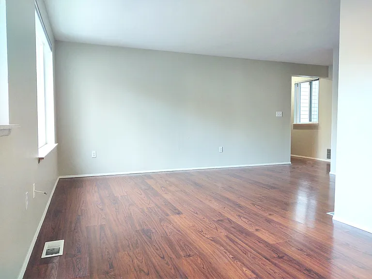 1313 NW Slate Ln #106 — Photo 6