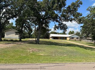 510 N Ray St, Buffalo, TX 75831