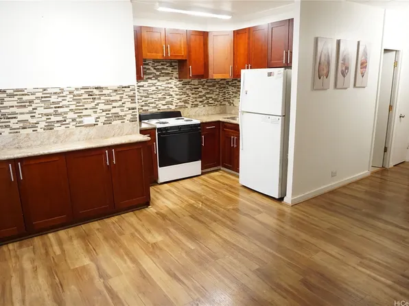 94-249 Waikele Rd APT B111, Waipahu, HI 96797