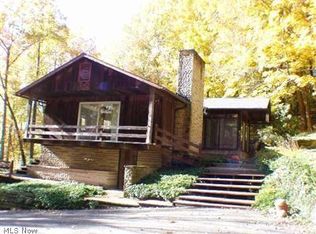 1163 E Jackson St, Millersburg, OH 44654