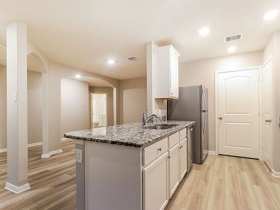 5th image of 25414 Cypress Bend Dr