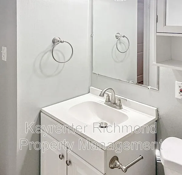 1019 Halsey Ln — Photo 5