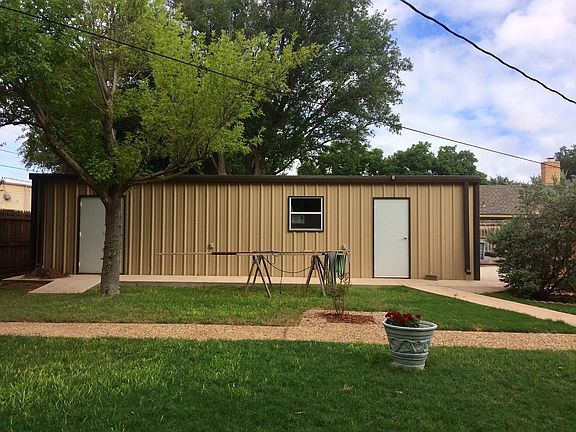 3rd image of 2226 Brook Hollow Dr