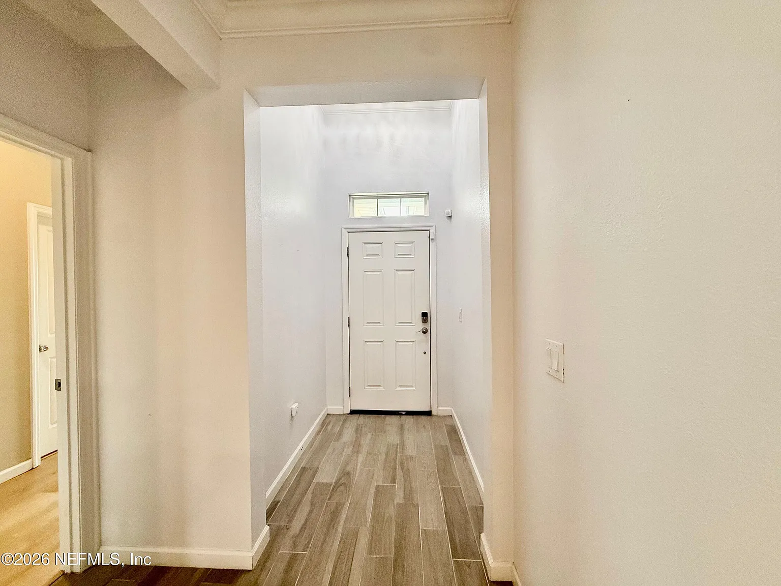 4 bed, 3.0 bath, 2297 sqft, $2,645 — Photo 4