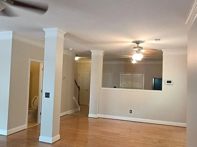 201 Hampton Forest Dr — Photo 9