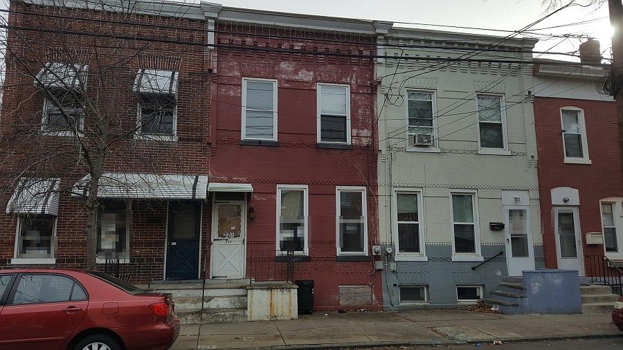 2nd image of 227 Bayard St