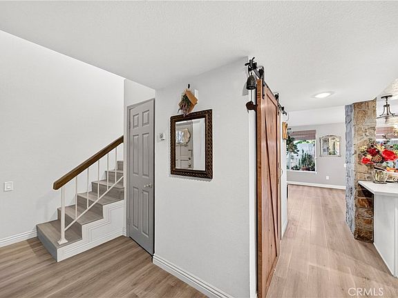 5th image of 9522 Linda Ln