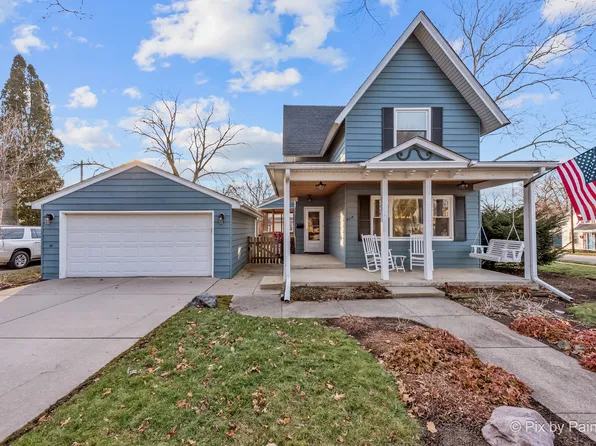 218 N 6th St, Dundee, IL 60118