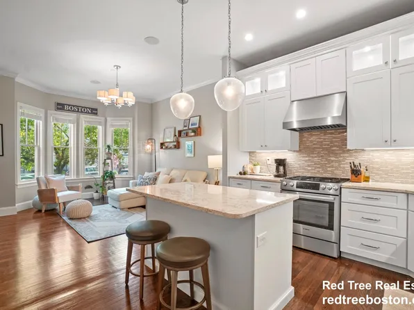 258 Webster St #1, Boston, MA 02128