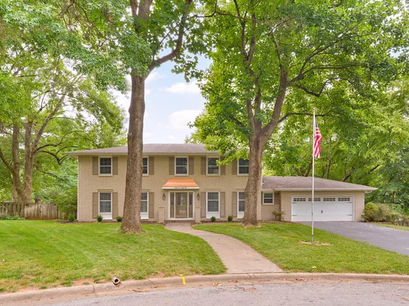 2435 E Michelle Place, Springfield, MO 65804