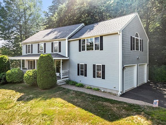 2nd image of 256 Stoneybrook Rd