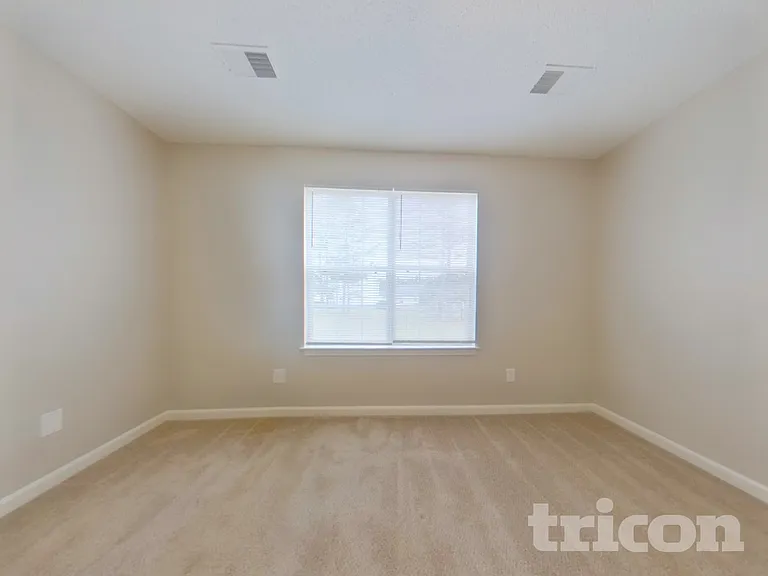 1306 May Oak Cir — Photo 8