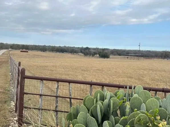 655 County Road 221, Stephenville, TX 76401