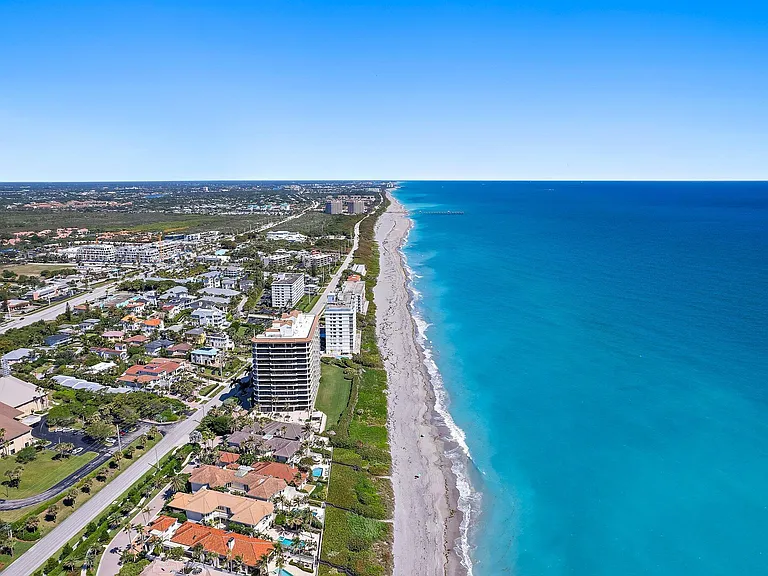 840 Ocean Dr #905 — Photo 44