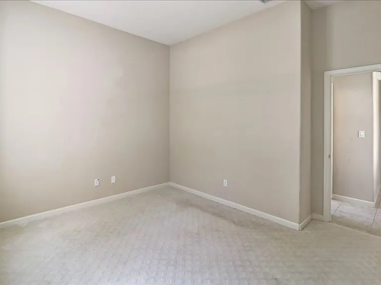507 Arlington Dr — Photo 7