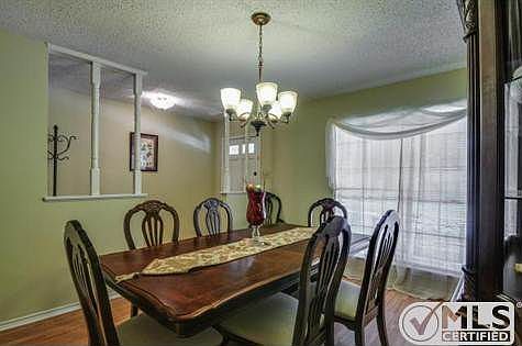 5th image of 1709 W Lovers Ln