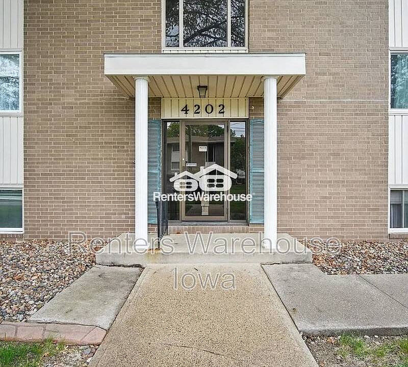 1st image of 6202 62nd St Unit 4