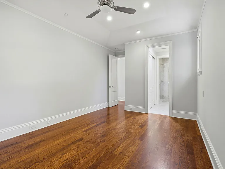 Guest bedroom