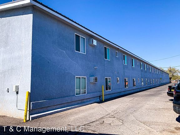 5th image of 900 Valencia Dr SE APT 41