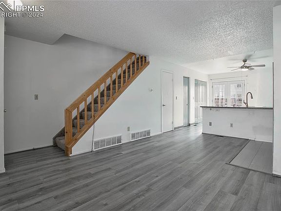 5th image of 4403 E Pikes Peak Ave
