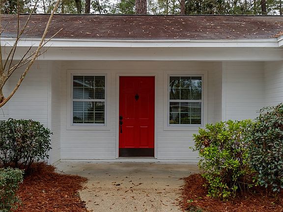 3rd image of 2104 Northwood Cir