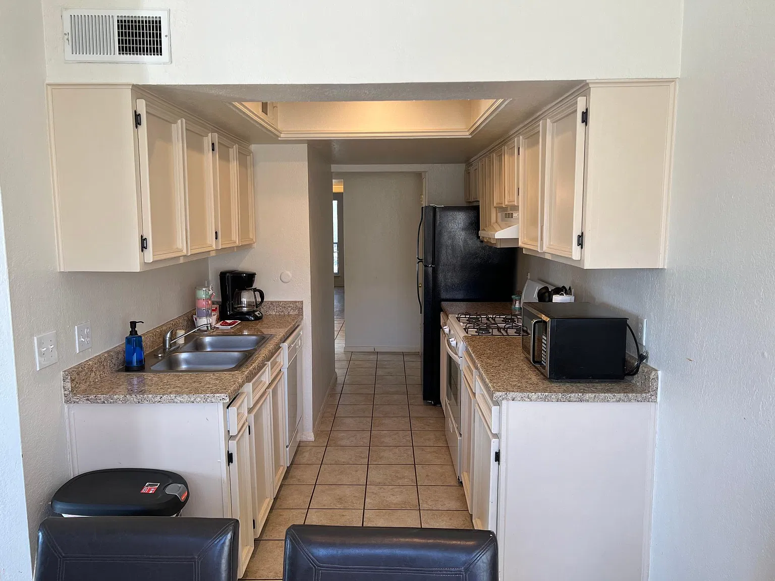 10600 Springwood Dr — Photo 1