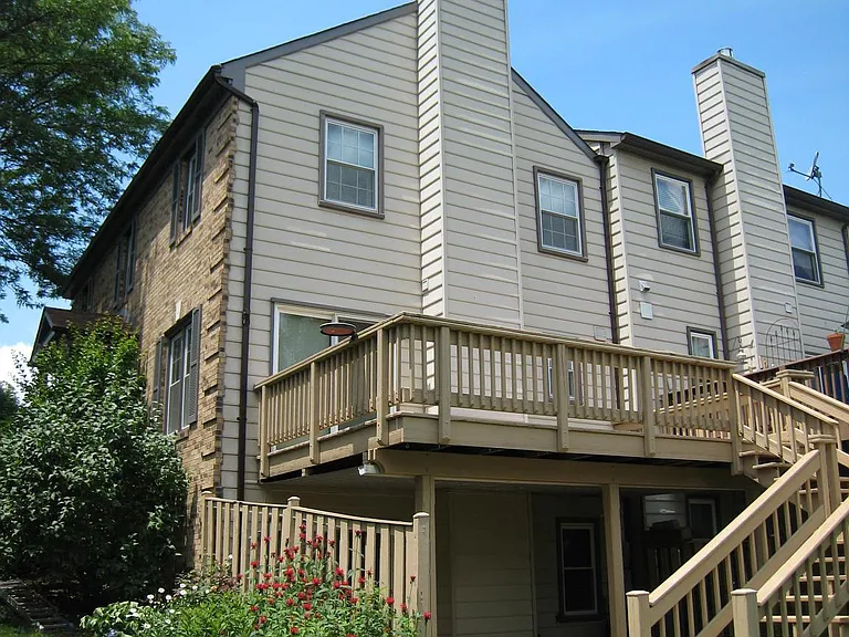 4535 Sawgrass Ct — Photo 2