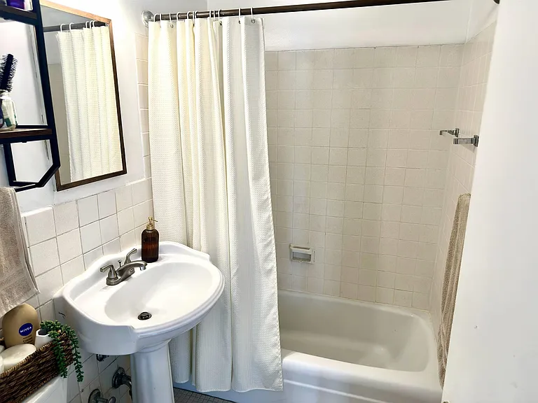 201 Saint Pauls Ave #10T — Photo 7