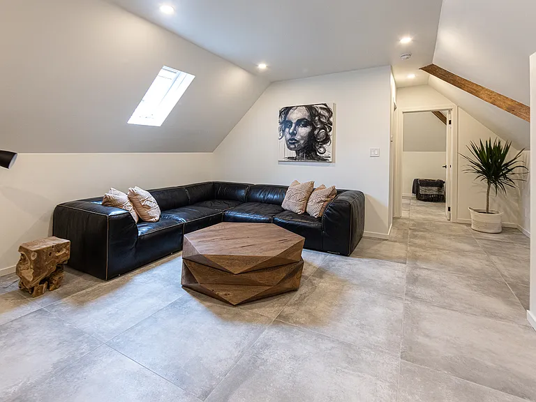 794 Queens Ave #3 — Photo 1