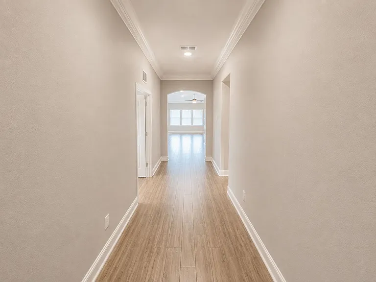 2816 Redbud Ln — Photo 14