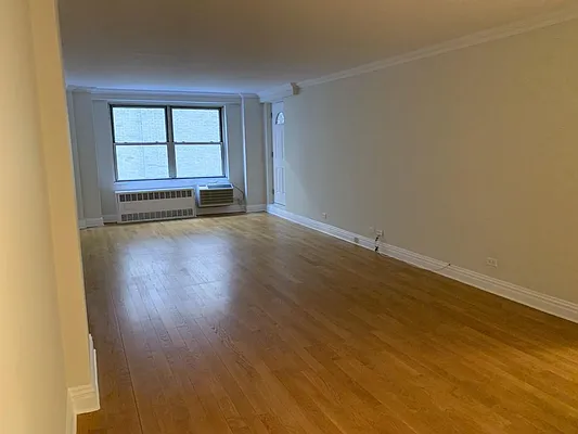 Rented by Stonehenge NYC LLC | media 2