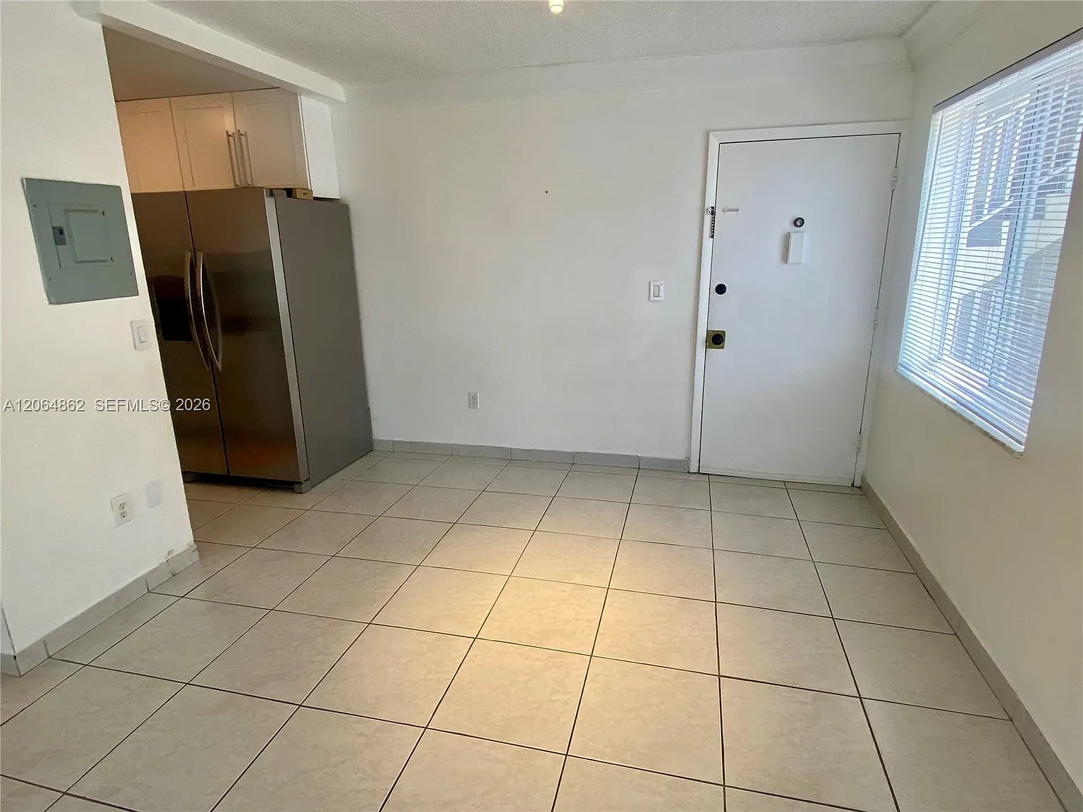 Venice Isle Condo — Photo 3
