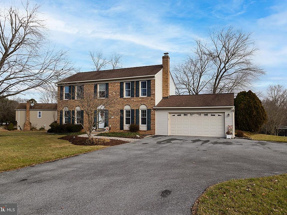 1st image of 628 Tanglewood Dr