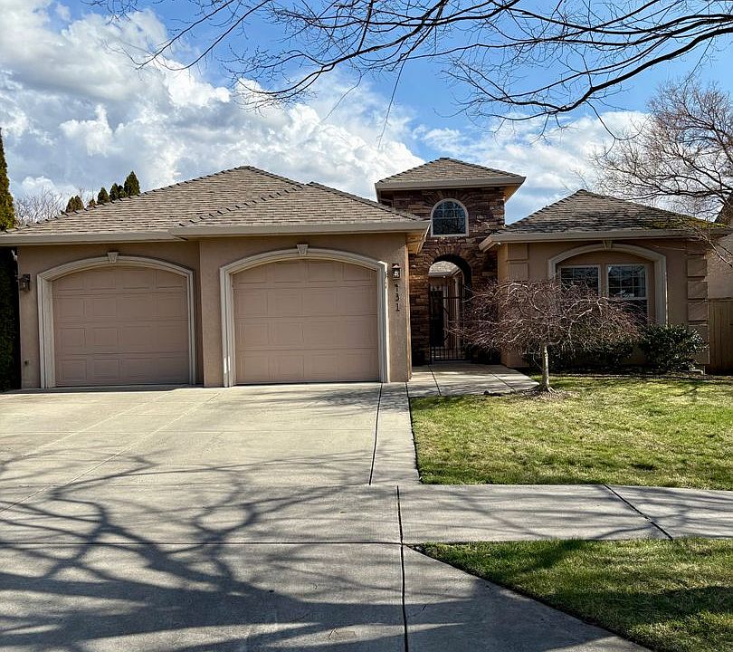 1st image of 431 Stanford Ave