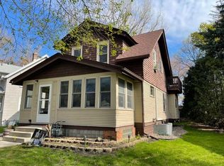 2081 Roblyn Ave, Saint Paul, MN 55104