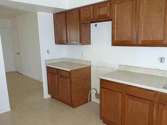 3rd image of 4107 E Saint Charles Ave