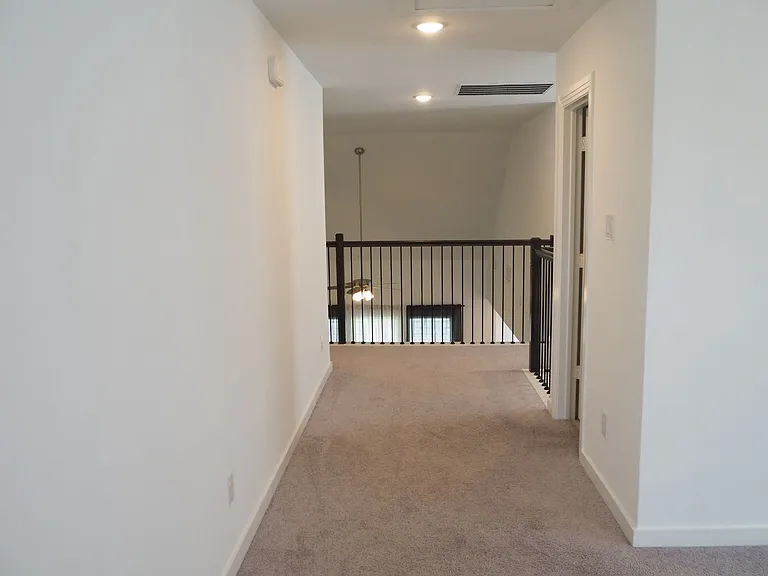 5009 Shadetree St — Photo 35