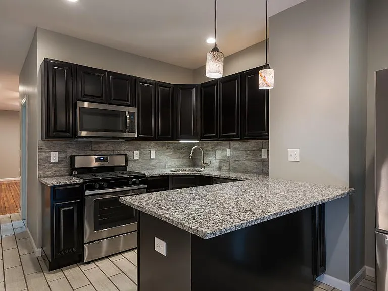 511 Hamilton St — Photo 10