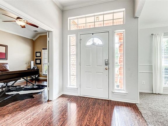5th image of 8800 Thorndale Ct